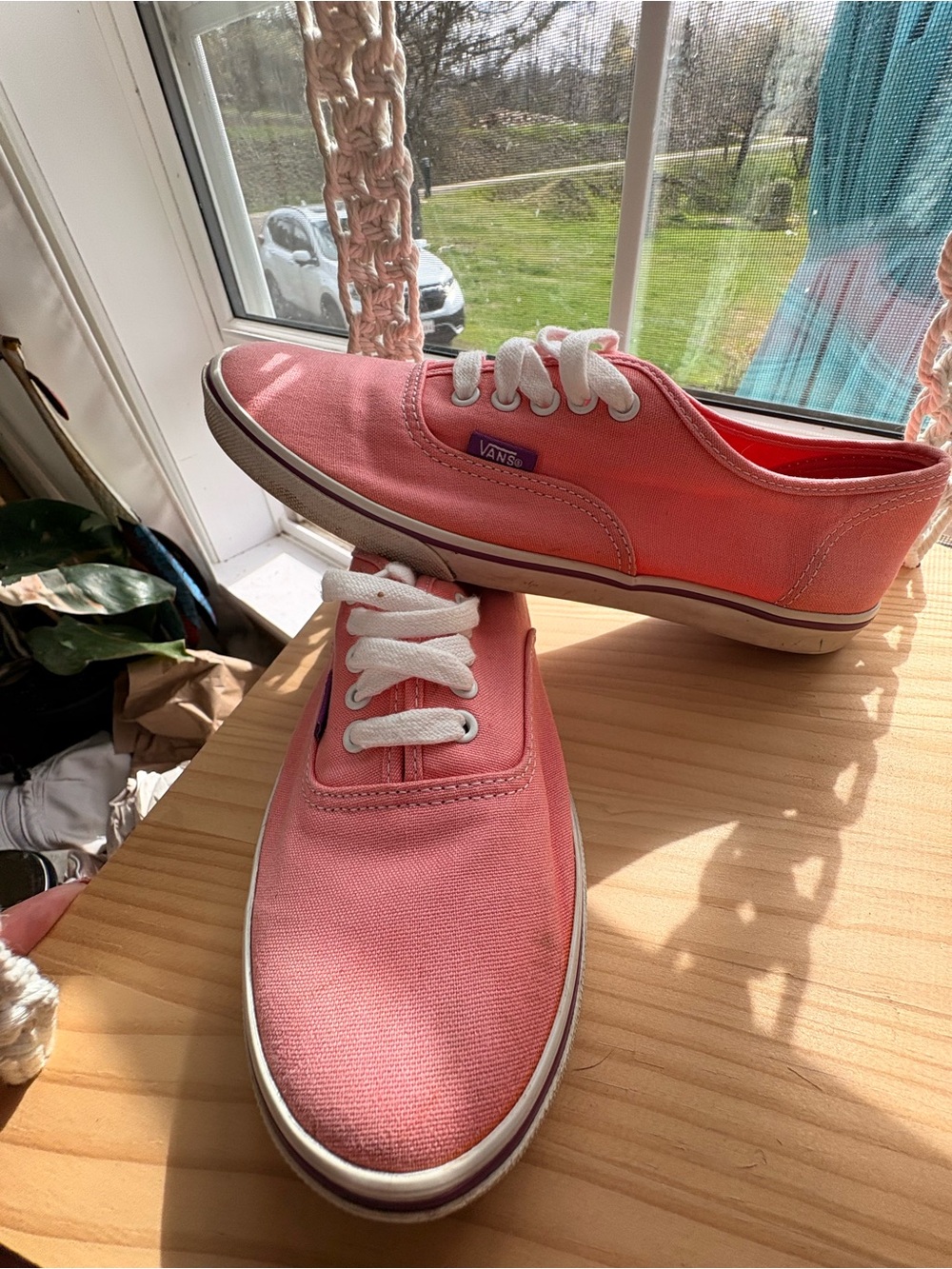 Vans Low-Top Canvas Sneakers in Coral. Ladies 7.5.